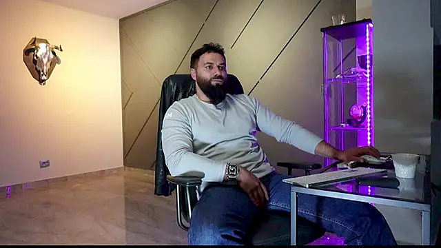 mattmasterss online show from March 13, 3:39 pm