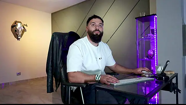 mattmasterss online show from March 21, 4:51 pm