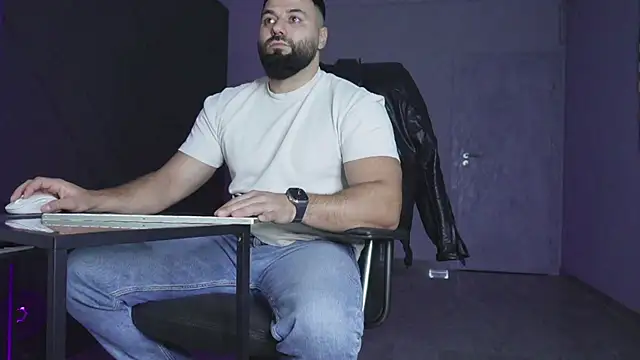 mattmasterss online show from January 10, 7:15 pm