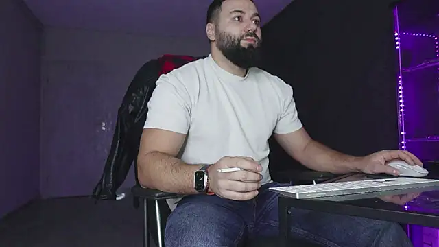 mattmasterss online show from February 9, 3:21 am