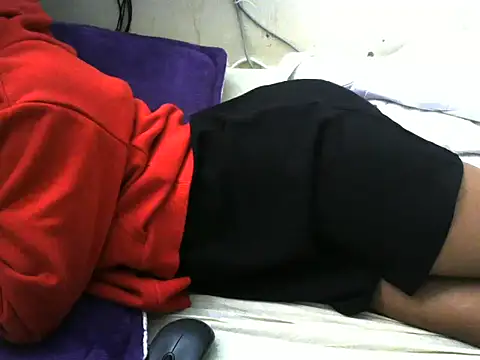 Ma-yolo001 online show from November 28, 8:50 am