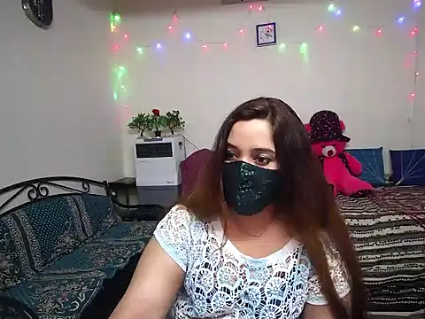 Snapshot of Arushisingh8888 chatting on December 6, 11:44 am Arushisingh8888 online show from December 6, 11:44 am