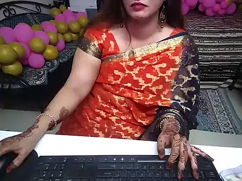 Snapshot of Arushisingh8888 chatting on December 15, 1:00 pm Arushisingh8888 online show from December 15, 1:00 pm
