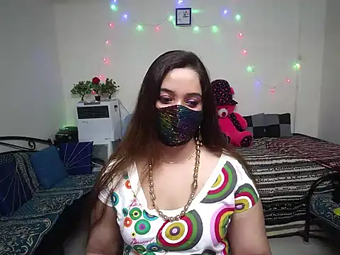 Snapshot of Arushisingh8888 chatting on January 24, 9:39 am Arushisingh8888 online show from January 24, 9:39 am