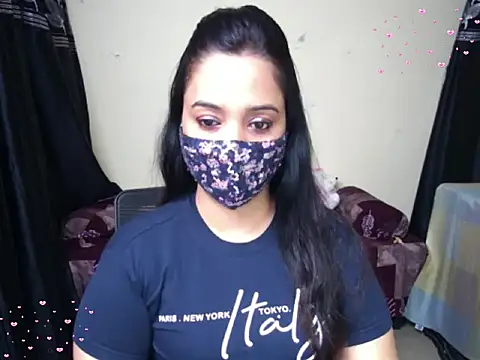 Snapshot of Arushisingh8888 chatting on January 17, 12:43 pm Arushisingh8888 online show from January 17, 12:43 pm