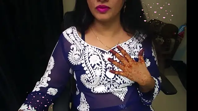 Arushisingh8888 online show from June 2, 1:46 pm