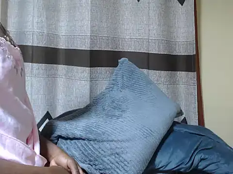 khakiline online show from October 21, 6:41 pm