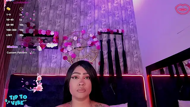 Neko Misaki online show from February 15, 11:30 am