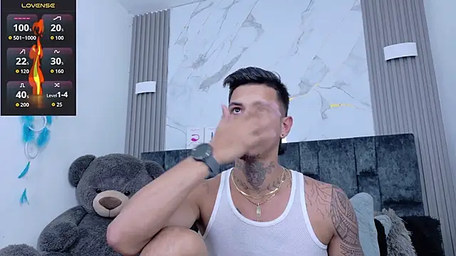 JAYCOB00 online show from December 15, 1:54 am