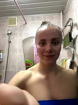 Snapshot of AlisaKissss chatting on October 27, 7:18 pm AlisaKissss online show from October 27, 7:18 pm