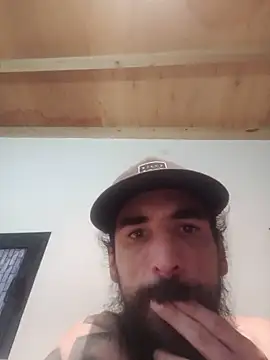 Snapshot of manucho2023 chatting on June 19, 8:18 am manucho2023 online show from June 19, 8:18 am