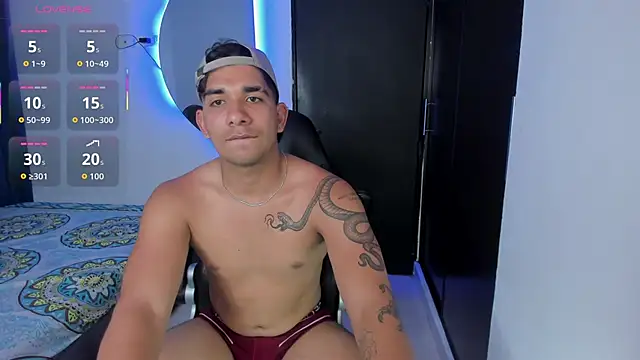 valentino santoss online show from November 6, 10:10 pm