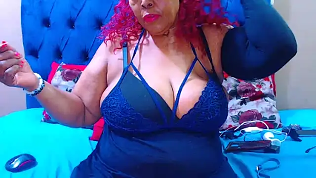 ebonycandy10 online show from May 31, 6:53 am