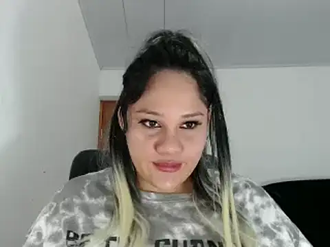 Snapshot of melissa4855 chatting on January 15, 11:51 pm melissa4855 online show from January 15, 11:51 pm