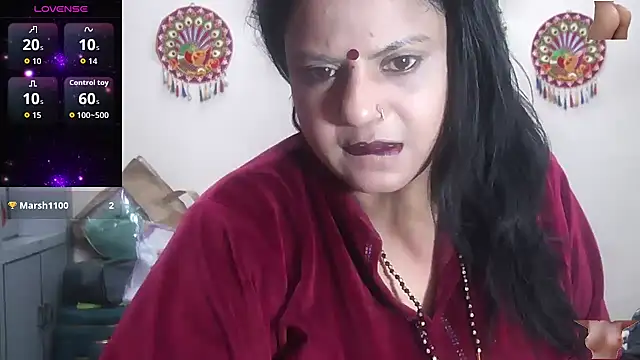 Snapshot of Sexy_komolika chatting on December 23, 1:58 am Sexy komolika online show from December 23, 1:58 am