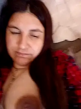 BlackVBarbie online show from April 3, 10:35 am