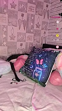 KinkyLittleWitch online show from January 25, 11:54 pm