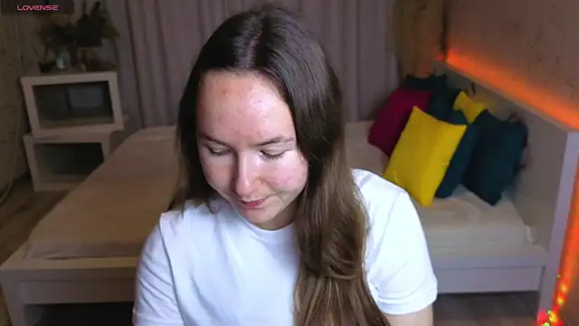 Snapshot of Little_doll_meow chatting on September 23, 2:47 am Little doll meow online show from September 23, 2:47 am