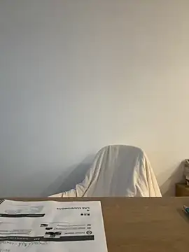 streetdoll online show from October 6, 6:33 am