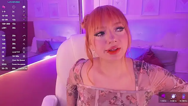 Kloe Raize online show from December 4, 9:13 pm