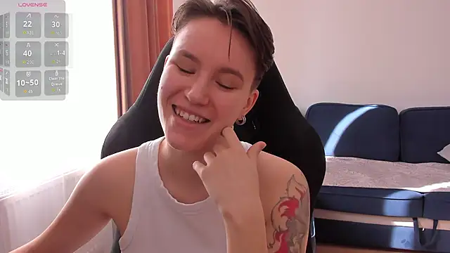 Snapshot of JessieFlower chatting on September 20, 8:26 am JessieFlower online show from September 20, 8:26 am