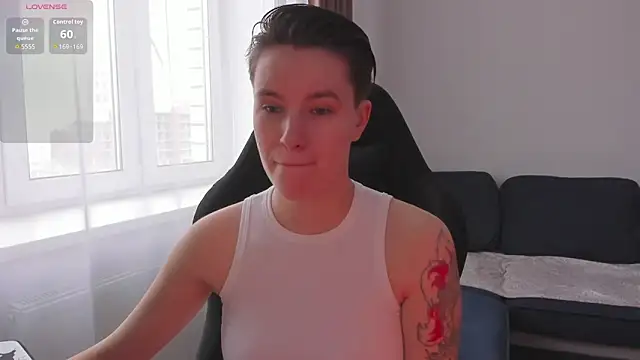 Snapshot of JessieFlower chatting on December 4, 8:12 am JessieFlower online show from December 4, 8:12 am