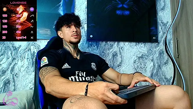 Snapshot of Jeins_carter chatting on February 12, 4:35 pm Jeins carter online show from February 12, 4:35 pm