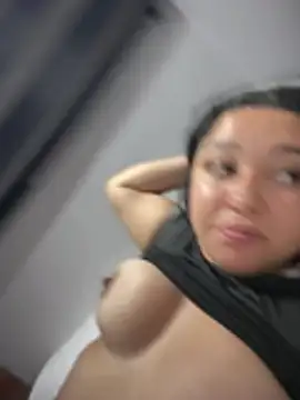 Snapshot of Kym_Owens chatting on March 30, 5:19 am Kym Owens online show from March 30, 5:19 am