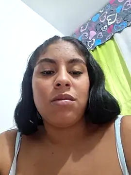 Snapshot of Angela_36 chatting on December 3, 5:53 am Angela 36 online show from December 3, 5:53 am