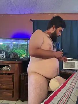 bigdickgio6923 online show from June 13, 1:58 am
