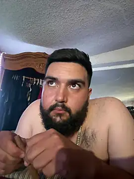bigdickgio6923 online show from June 25, 10:36 pm