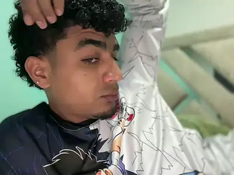 dominic brandd23 online show from September 15, 11:38 pm