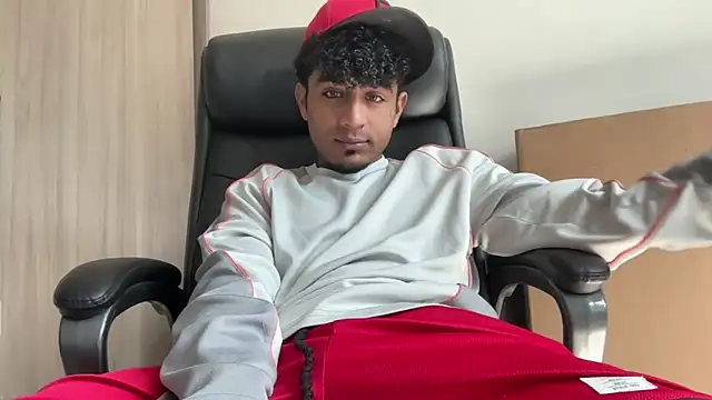 dominic brandd23 online show from January 5, 5:27 pm