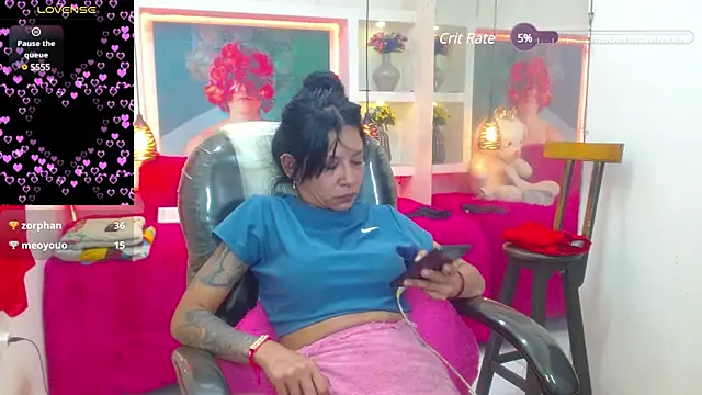 lorenapinto online show from February 5, 7:29 am