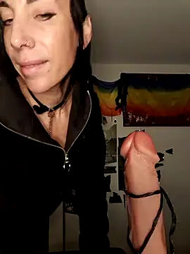 freyamoret online show from October 11, 3:39 am