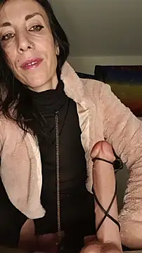 freyamoret online show from February 28, 3:51 am