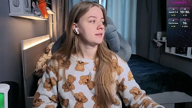 candy maggie online show from February 5, 9:04 am