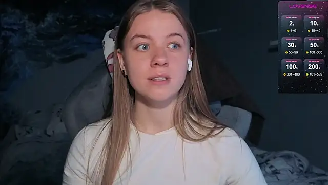 candy maggie online show from November 25, 5:57 pm