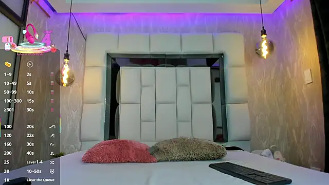 Snapshot of summer_lee_ chatting on March 21, 6:07 pm summer lee online show from March 21, 6:07 pm