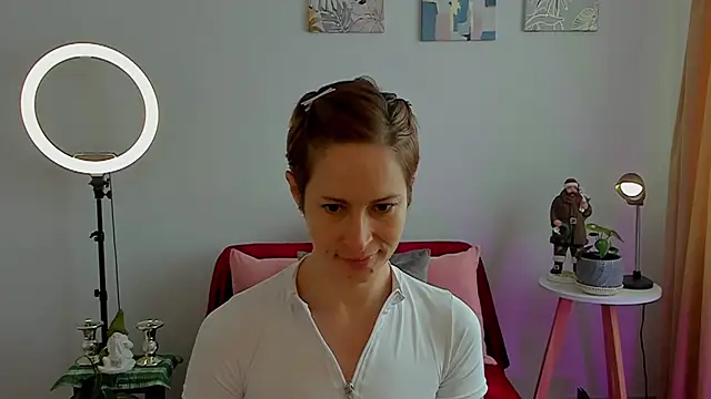 cuddlingbunny online show from December 7, 2:57 pm