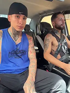  Tomy08calderon online show from April 1, 5:43 pm