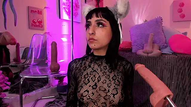 MaveParks  online show from February 10, 11:58 am