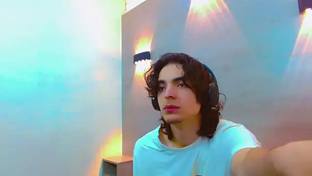 Snapshot of Sr_BonnyEthan chatting on November 14, 1:54 pm Sr BonnyEthan online show from November 14, 1:54 pm