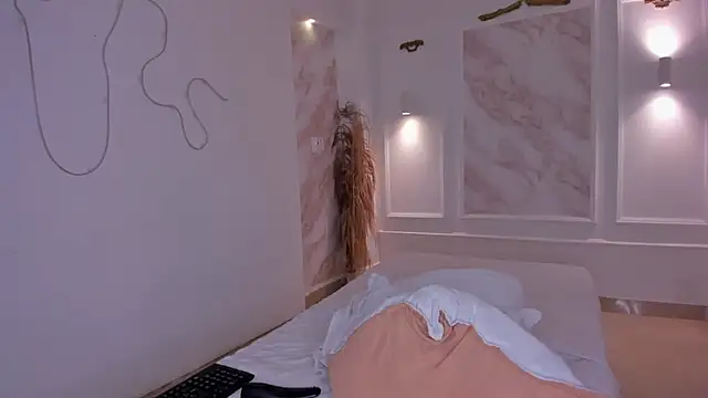 NastassjaCandy online show from October 24, 6:48 pm