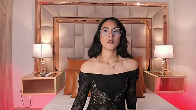 DaraBeckett online show from December 19, 12:01 pm