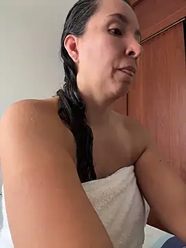 emely sexx20 online show from May 5, 5:10 pm