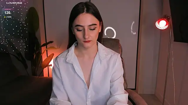 Snapshot of helen_ramsay chatting on December 16, 8:05 pm helen ramsay online show from December 16, 8:05 pm