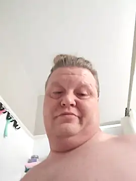 jrsexy83 online show from December 4, 3:10 pm