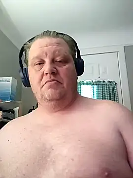 Snapshot of jrsexy83 chatting on January 24, 1:14 pm jrsexy83 online show from January 24, 1:14 pm