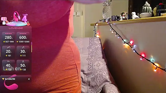 Snapshot of JennaDeluxe chatting on March 8, 8:35 pm JennaDeluxe online show from March 8, 8:35 pm